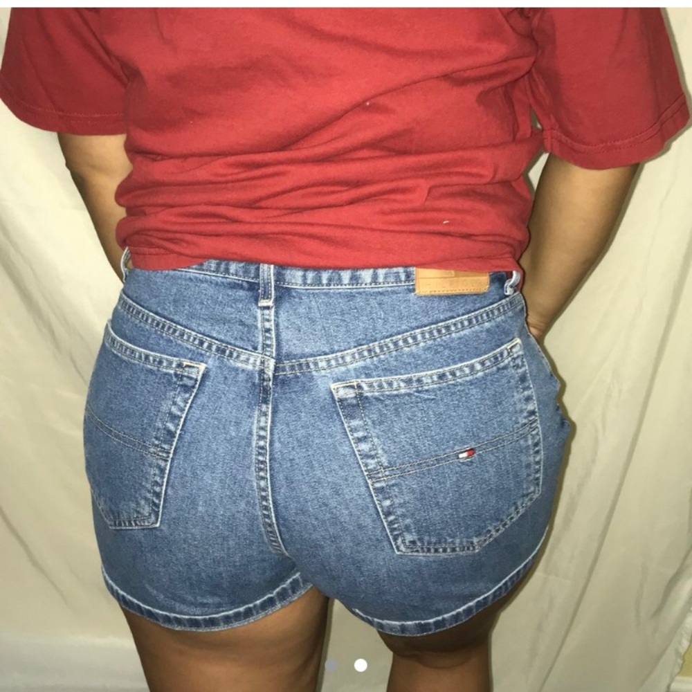 TOMMMY HILFIGER